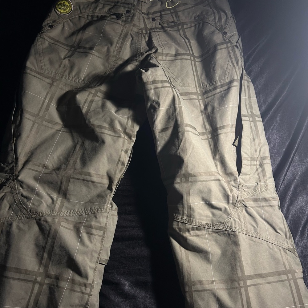 Snow pants - Picture 2 of 4